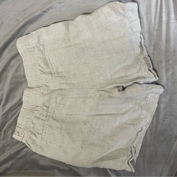 Athleta Gray Bermuda Shorts Relaxed Fit - Picture 5 of 8